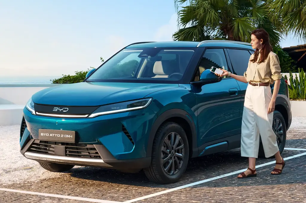 החשמל מקבל עזרה מבנזין: BYD משווקת אטו 2