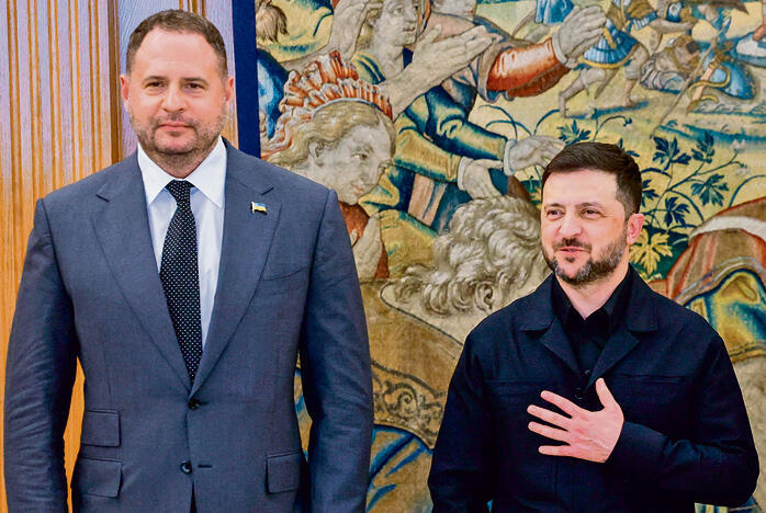 זלנסקי וירמאק | צילום: אי־אף־פי, OSCAR DEL POZO yk14595483