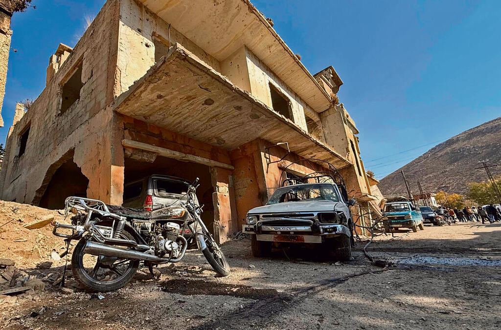 זירת הקרב בבית ג'ן | צילום: AFP yk14595520