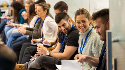 הסוד של המנהלים המצליחים: הם לא לבד