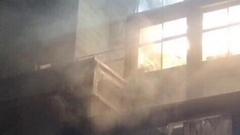 השריפה בבניין מגורים ברמות השריפה בבניין מגורים ברמות