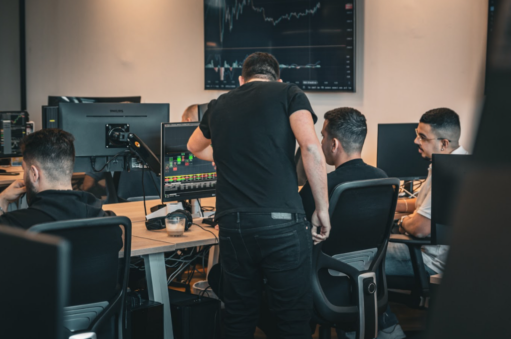 בוילר רום - Boiler Room