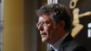 הוועדה החשובה משותקת, בתי המשפט קורסים מעומס: הפגישה עם עמית - והדרישה