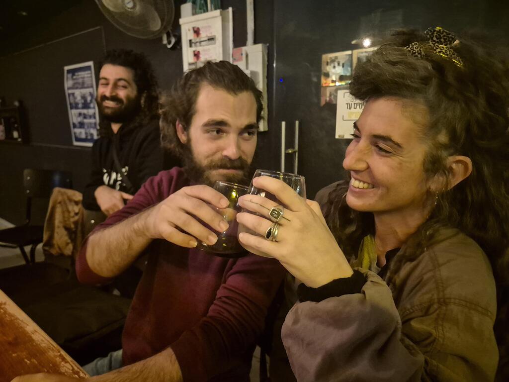 שחר עמרן, במרכז (צילום: אסף קמר) שחר עמרן
