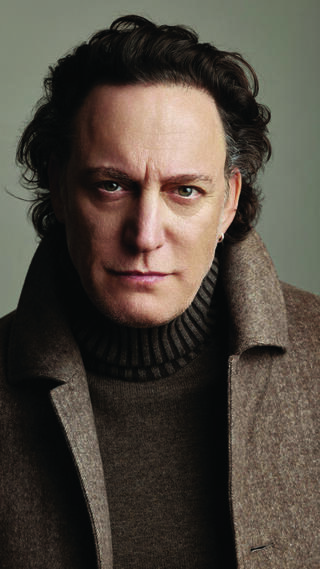 יחזקאל לזרוב (צילום: שי פרנקו, סגנון: אייל חג'בי) יחזקאל לזרוב