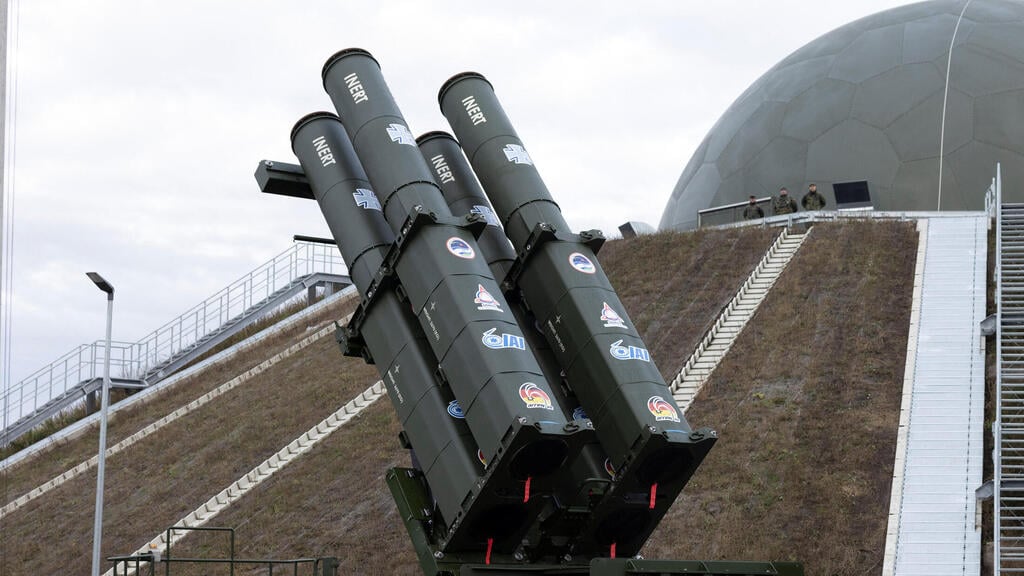 Arrow 3 anti-ballistic missile system (Photo: Axel Schmidt/ Reuters) מערכת חץ 3 בכרמניה