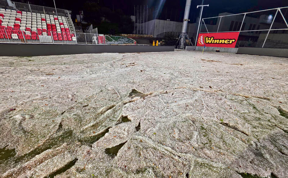 לילה לבן באצטדיון בנוף הגליל | צילום: דוברות בני ריינה