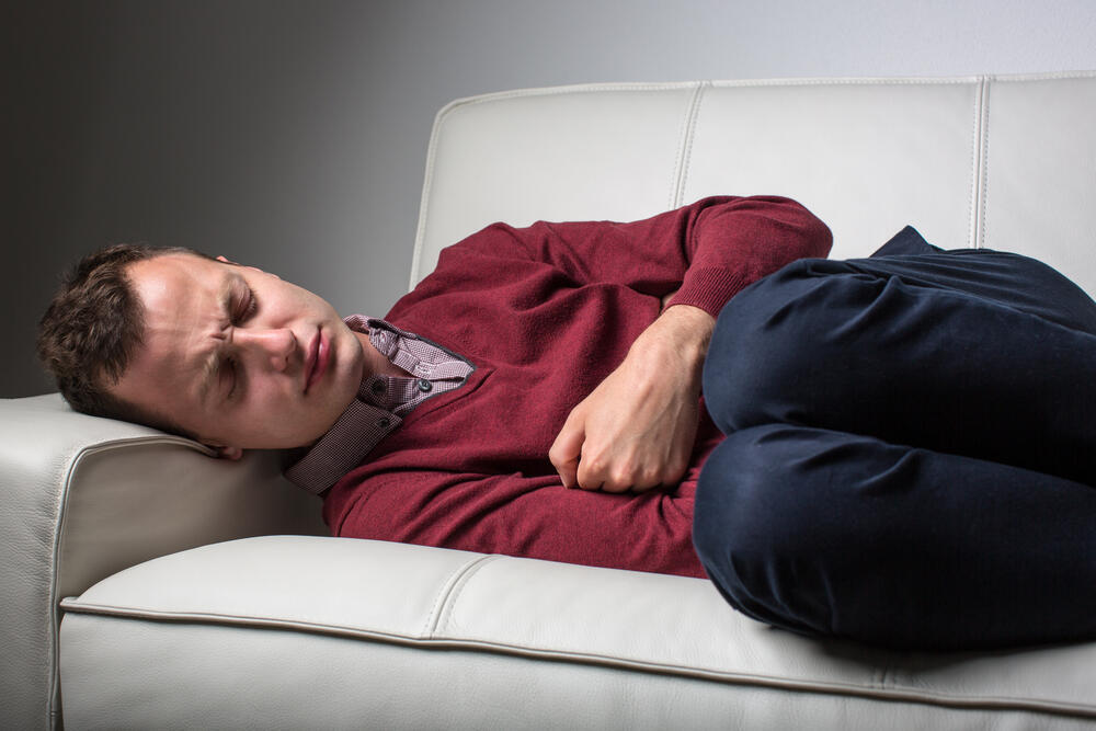 פגיעה גדולה באיכות החיים. קרוהן (צילום: shutterstock) קרוהן מחלת מעי דלקתית כאבי בטן