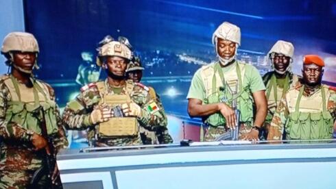 עוד ניסיון הפיכה באפריקה, המורדים השתלטו על הטלוויזיה: „מדיחים את הנשיא”