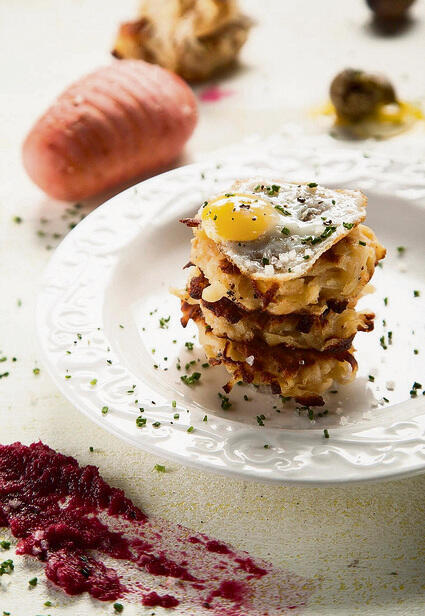 הלביבות. הרוטב עושה את  ההבדל | צילום: אפיק גבאי