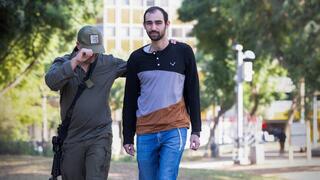 "הקרדיט מגיע למשפחות". ד"ר א' ואלחנן