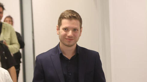 בלי בחירות, ממיאמי: יאיר נתניהו נבחר לחבר מרכז ליכוד של סניף בגבול הצפון