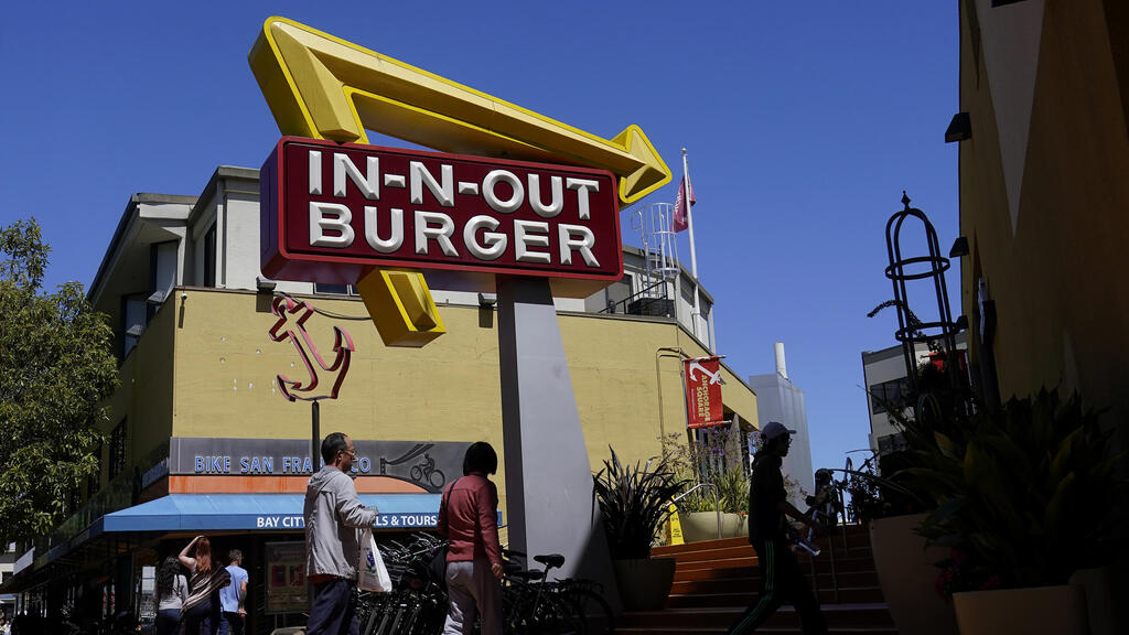 רשת ההמבורגרים In-N-Out Burger (צילום: Jeff Chiu\AP) רשת ההמבורגרים In-N-Out Burger