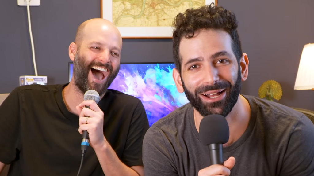 לאזן את העולם בטוב ובצחוק. מתוך "ביקורת פרסומות" (צילום מסך מערוץ היוטיוב "דונקי") עמרי הכהן ואור בוטבול מתוך "ביקורת פרסומות"