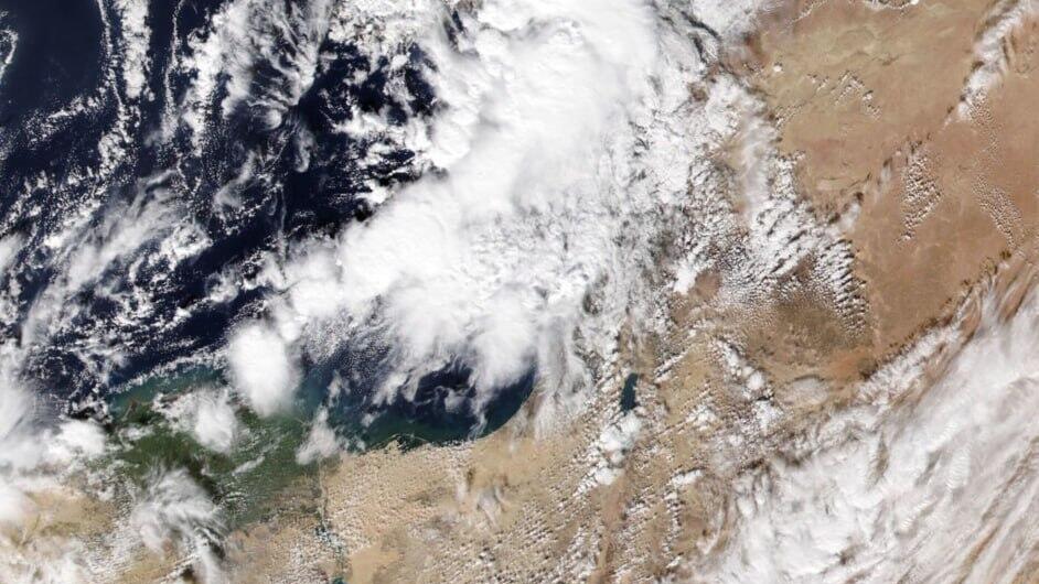 Satelite image of Israel on December 9 (Photo: NASA) הסופה ביירון בצילום לוויין של נאס"א מ-9 בדצמבר