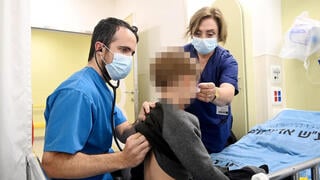 חזרה למסכות במחלקת הילדים בבית החולים וולפסון