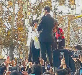 רגע לפני המעצר. נרג'ס | צילום: מתוך X