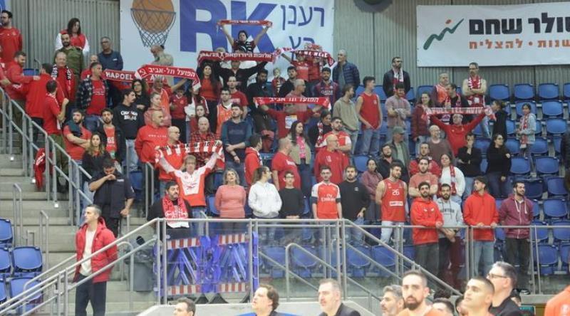 אוהדי הפועל תל אביב (מרטין גוטדאמק) אוהדי הפועל תל אביב