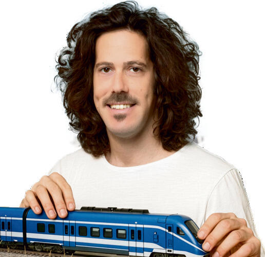 מגל. לחשוף  קולות ודעות  | צילום: טל שחר