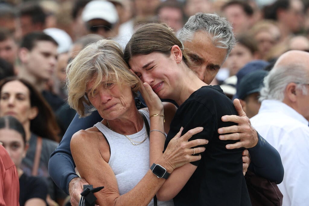 צילום: REUTERS/Hollie Adams סידני חוף בונדיי יום אחרי הטבח