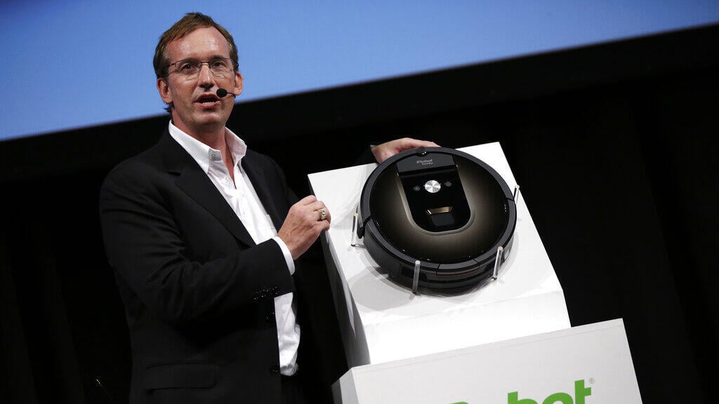 מנכ"ל iRobot קולין אנגל שהתפטר אחרי קריסת העסקה (צילום: AP) מנכ"ל irobot קולין אנגל