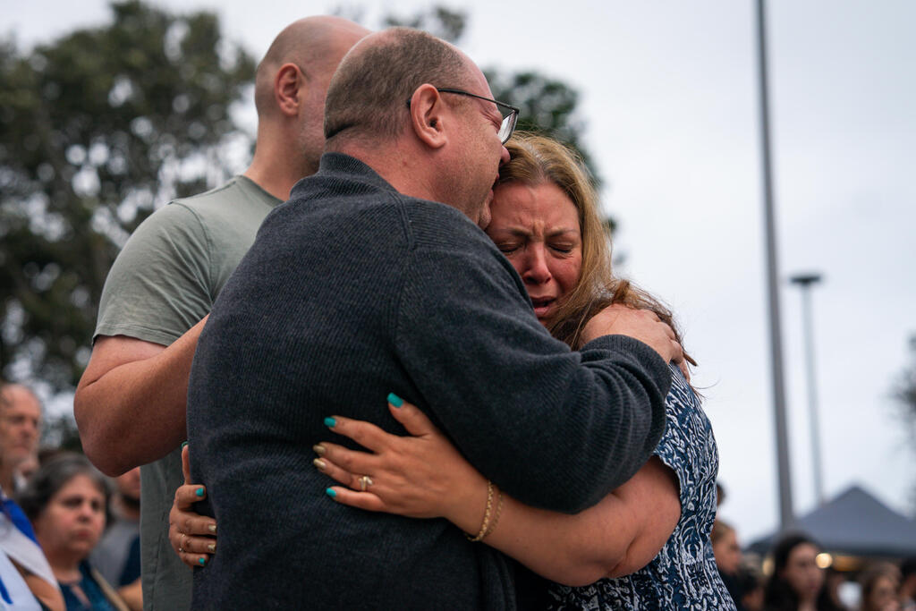 הוריה של מתילדה בת ה-10 שנרצחה (צילום: Audrey Richardson/Getty Images) ההורים של מתילדה בת ה-10 שנרצחה ב סידני