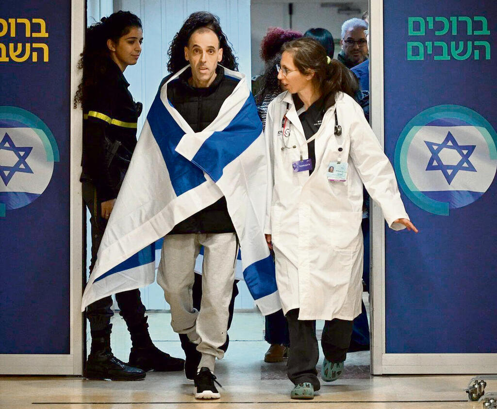 אלי שרעבי משתחרר מהשבי | צילום: דו"צ