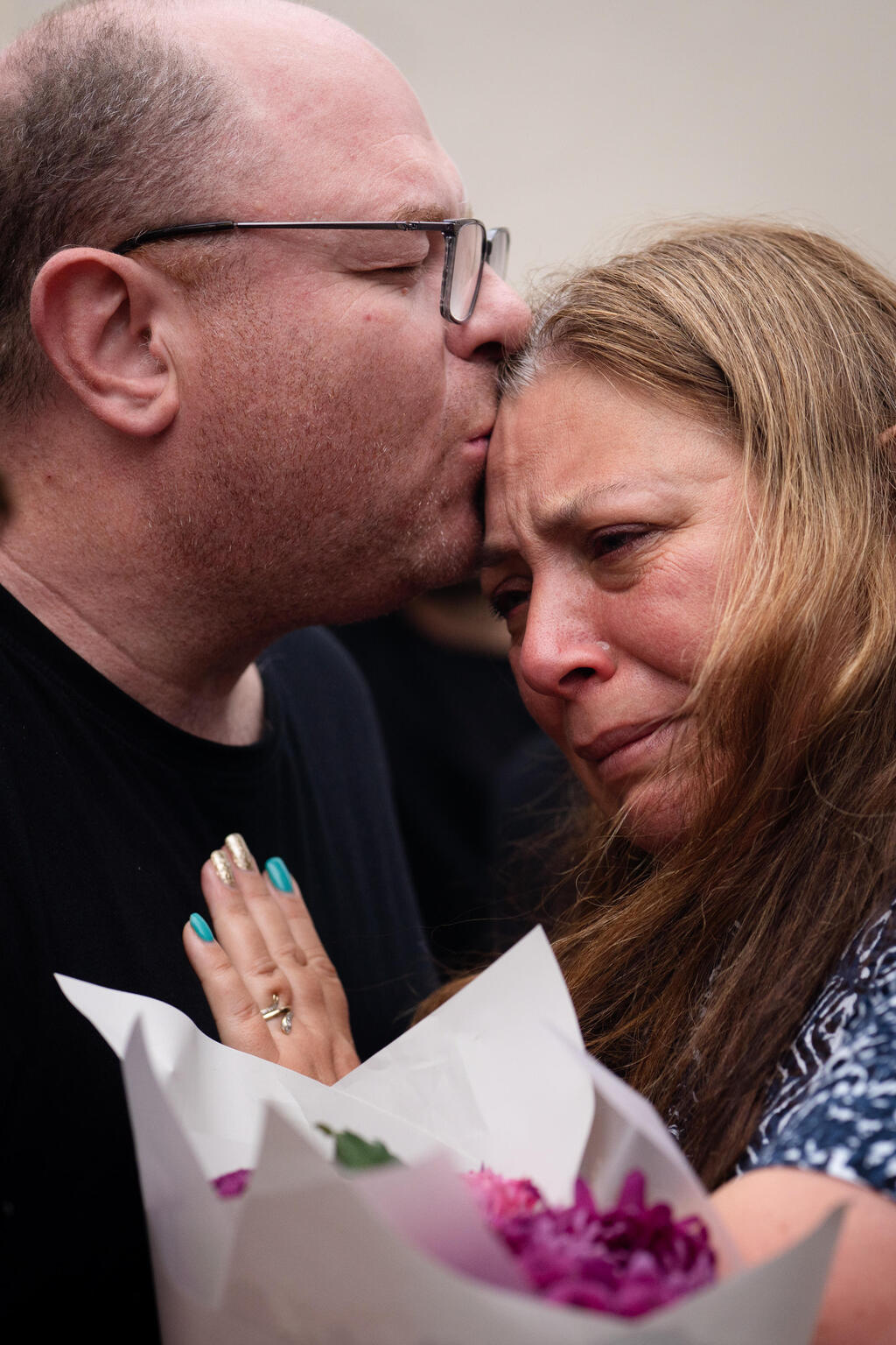 צילום: Audrey Richardson/Getty Images הוריה של מתילדה שנרצחה ב סידני אוסטרליה בביקור בזירת הטבח