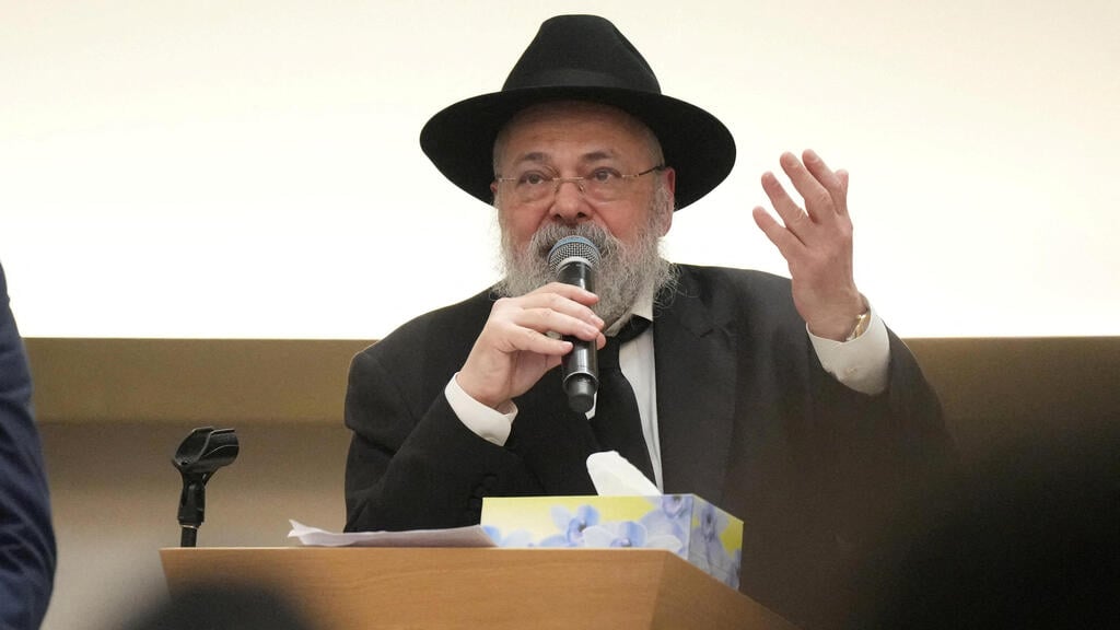 אוסטרליה פיגוע טרור טבח חנוכה סידני הלוויה של אלי שלנגר כשבמרכז התמונה חמיו יהורם אולמן