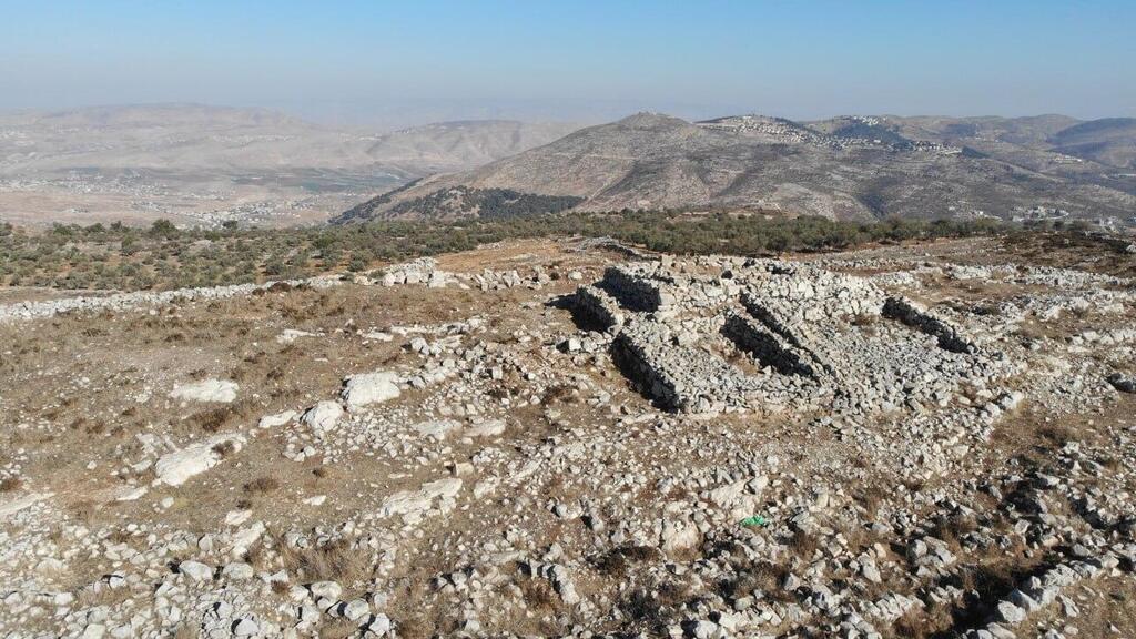 The altar of Joshua son of Nun on Mount Ebal (Photo: Civil Administration) הר עיבל