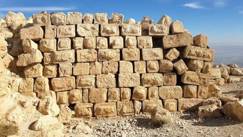 Antiquities in Sartaba (Photo: Civil Administration) סרטבה