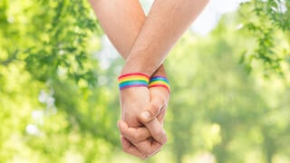 יוצאים מהארון בגיל מבוגר. "כיום החברה הרבה יותר מקבלת"