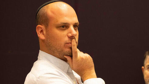 השלמות בקטאר-גייט: כתבים זומנו להעיד על קשריהם עם אלי פלדשטיין