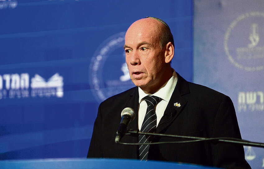 המבקר אנגלמן