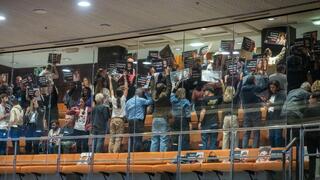 "תמכו בטיוח, זו בגידה": זעם המשפחות על קידום ועדת החקירה הפוליטית