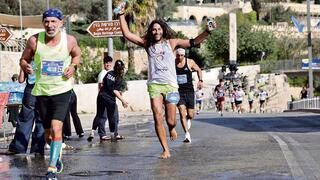 רום כרמי