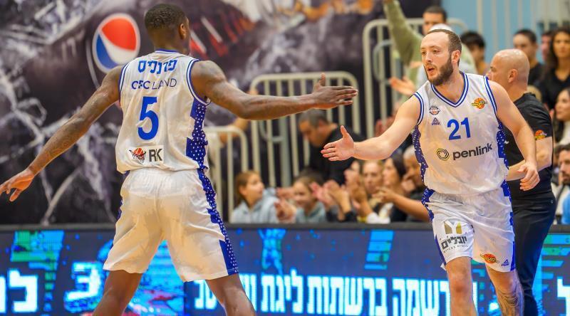 מקס היידיגר ודשון פרנסיס (רועי כפיר) מקס היידיגר ודשון פרנסיס