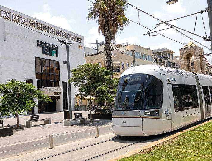 הרכבת הקלה בתל־אביב | צילום: טל שחר