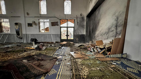 Mosque bombing in Syria kills 8 