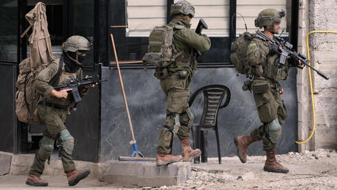 Two IDF soldiers wounded in explosion during West Bank operation