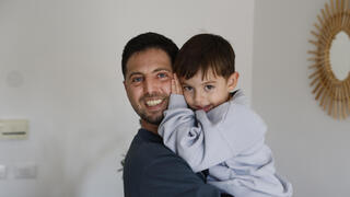 אלקנה בוחבוט, ביחד עם אשתו רבקה ובנו ראם