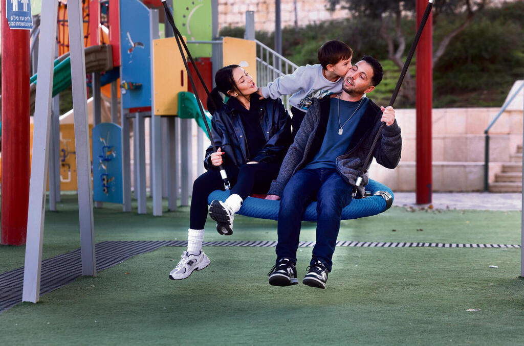 "רק רוצה לחזור להיות בעל ואבא אמיתי לילד שלי". אלקנה, רבקה וראם מבקשים שיקום