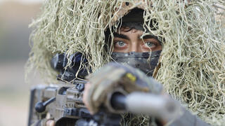 לוחם מצוות הצלפים של מגלן