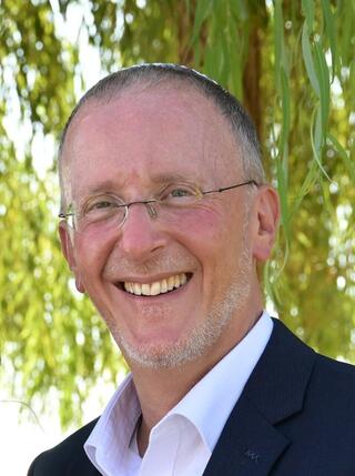Rabbi Leo Dee