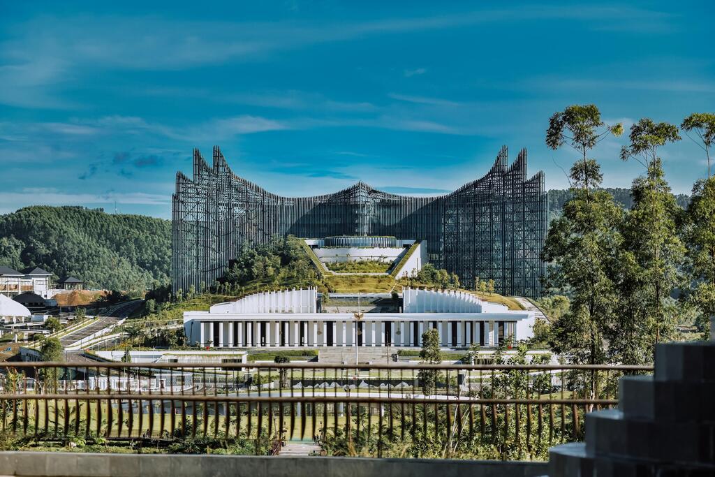 The city’s most striking structure, now under construction: the presidential palace (Photo: hendra yuwana, shutterstock) העיר נוסנטרה (Nusantara), אינדונזיה