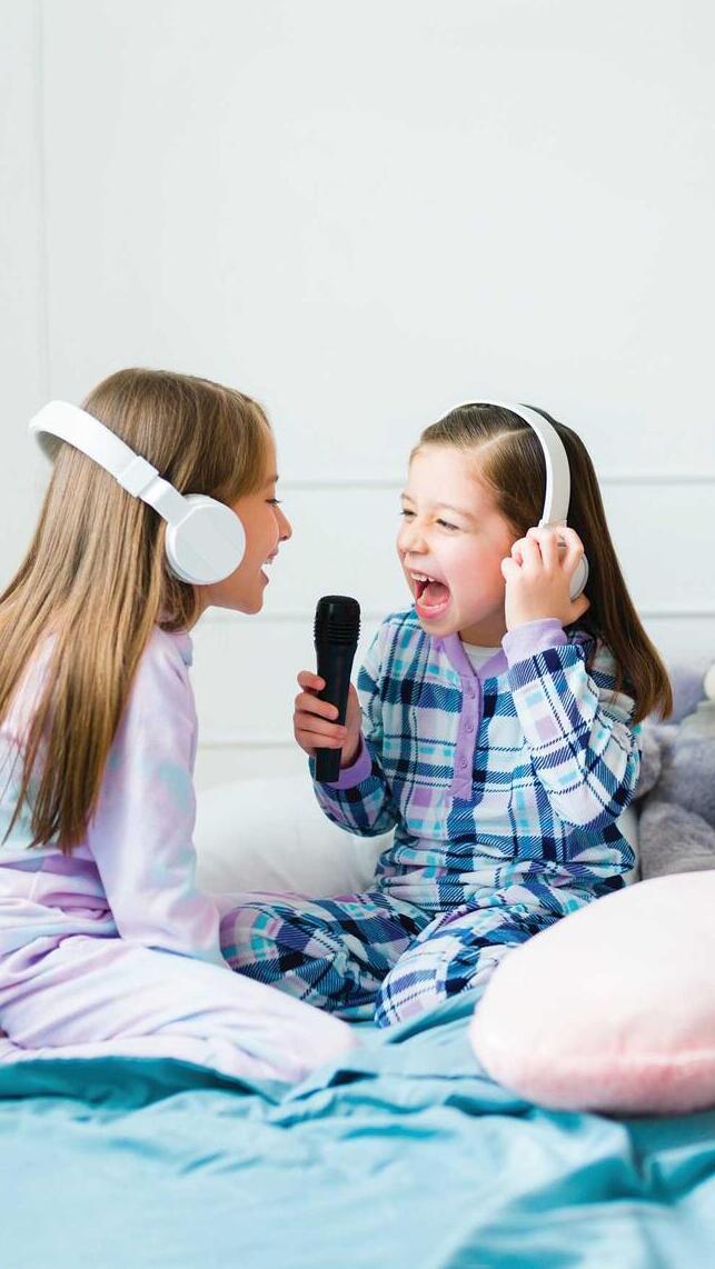 פליידייט (צילום: Shutterstock/ASAP Creative) פליידייט