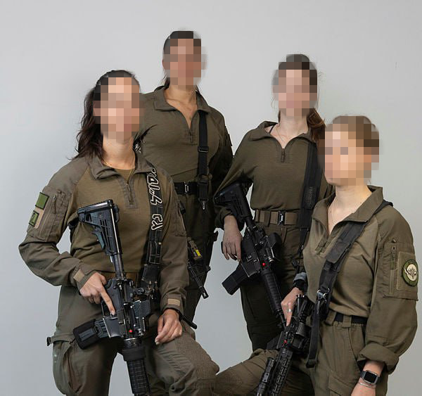Photo: Avigail Uzi לוחמות ביחידות מובחרות