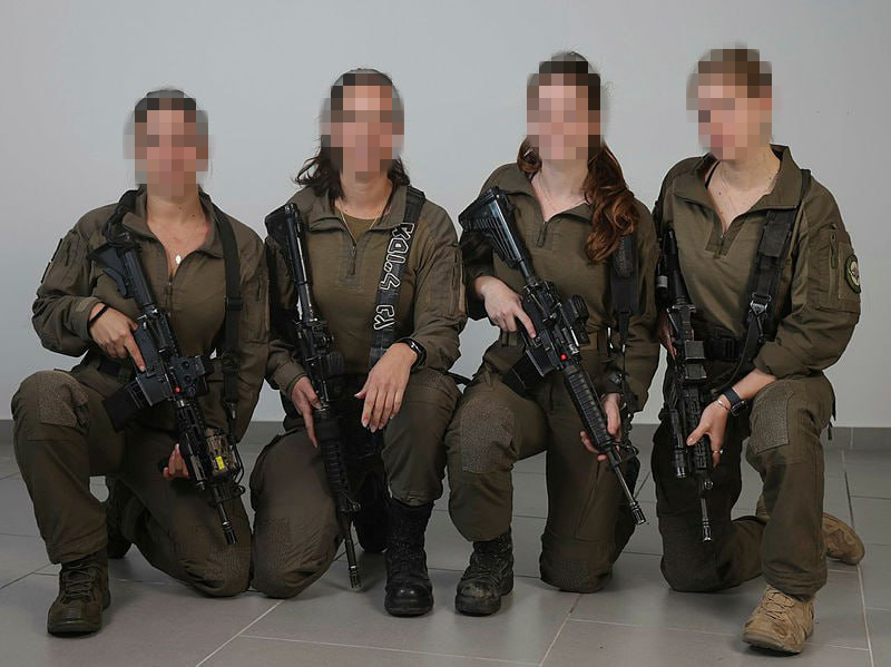 Balancing a military career with family life is challenging (Photo: Avigail Uzi) לוחמות ביחידות מובחרות