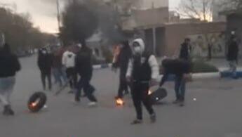תיעודים שפרסם איראן אינטרנשיונל מהפגנות הפגנה ב איראן