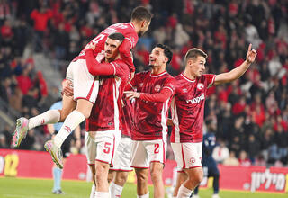 פער של 8 נקודות ממכבי ת"א. שחקני באר־שבע בטירוף